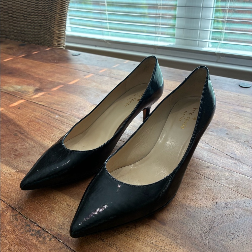 Kate Spade Classic Glossy Pumps